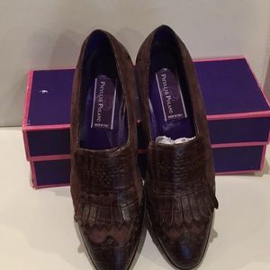 New old stock Phyllis Poland Shoes